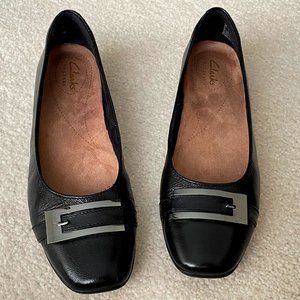 Clarks Loafers Shoes Womens 7.5 Black Leather Square Toe Comfort